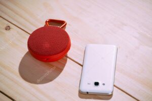 Bluetooth speaker with smart phone